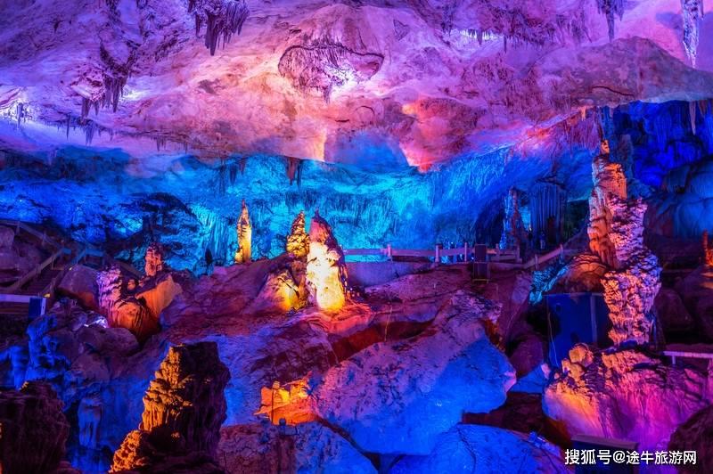 上大学后化妆是必备技能吗？游戏画面